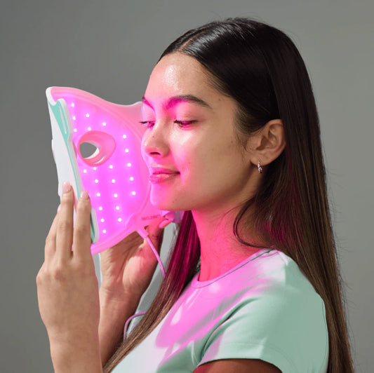 Wie bekämpft die LED-Lichttherapie Akne auf natürliche Weise?